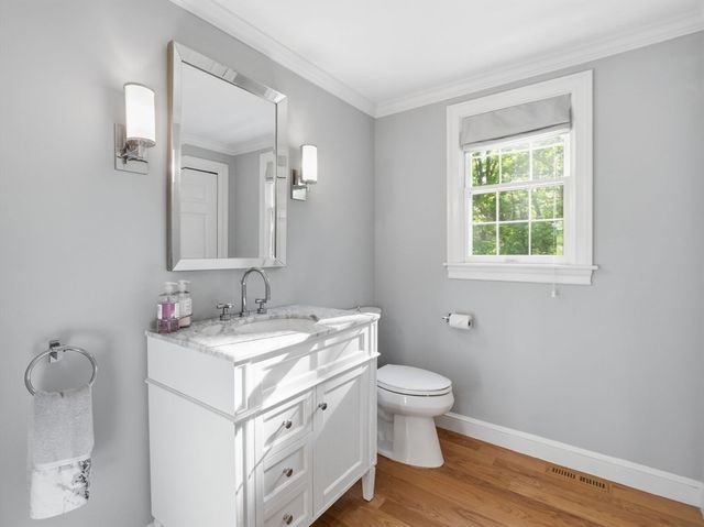 75 Spring Grove Rd, Andover, MA 01810