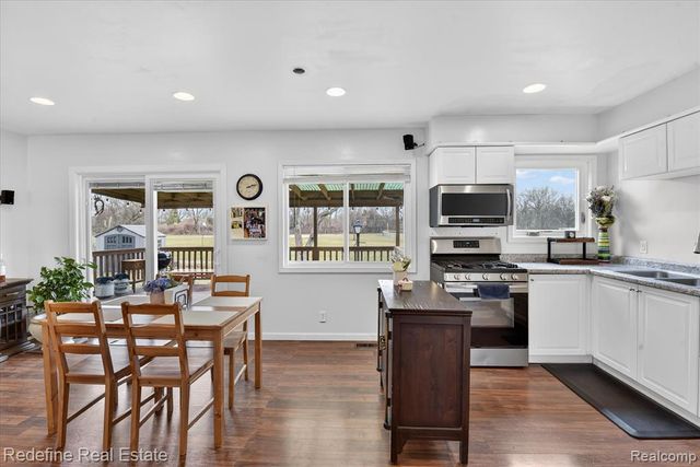 395 Nichols Drive, Saline, MI 48176