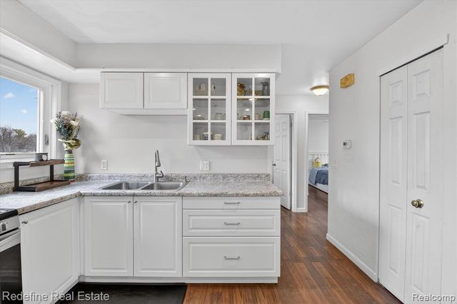 395 Nichols Drive, Saline, MI 48176