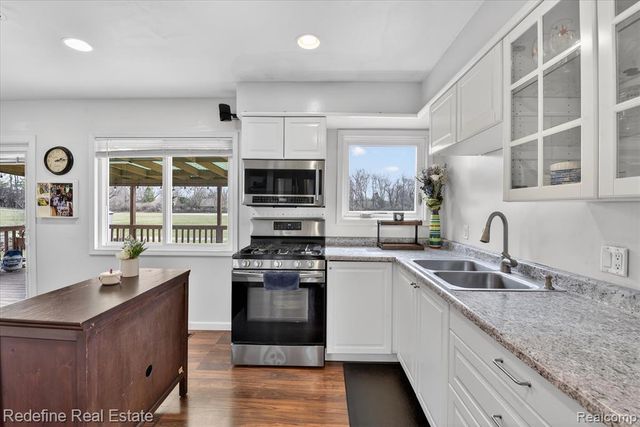 395 Nichols Drive, Saline, MI 48176