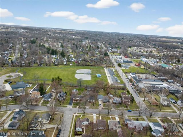 395 Nichols Drive, Saline, MI 48176