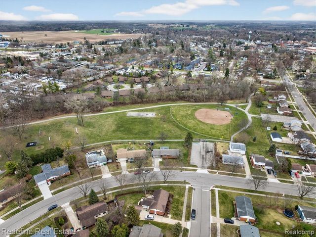 395 Nichols Drive, Saline, MI 48176