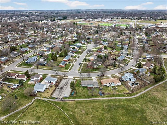 395 Nichols Drive, Saline, MI 48176