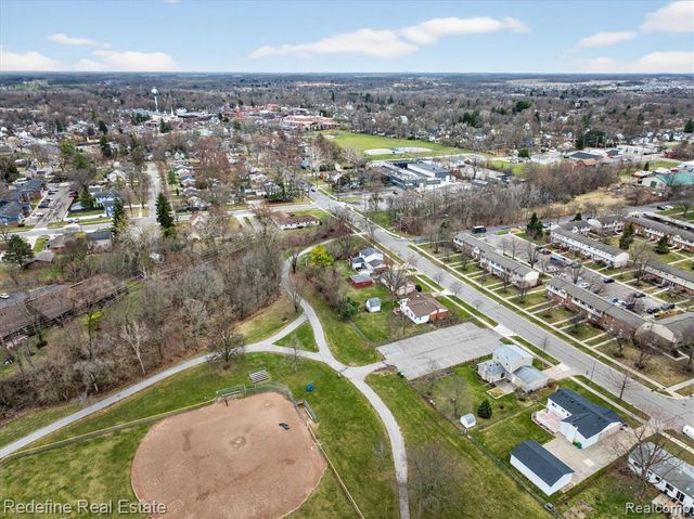 395 Nichols Drive, Saline, MI 48176