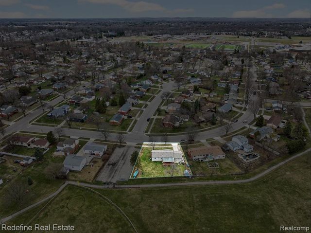 395 Nichols Drive, Saline, MI 48176