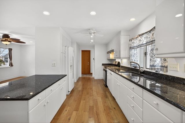 20 Salt Works Road, Wareham, MA 02532