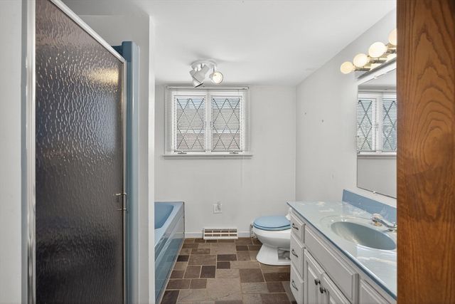 20 Salt Works Road, Wareham, MA 02532