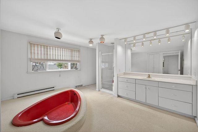 20 Salt Works Road, Wareham, MA 02532