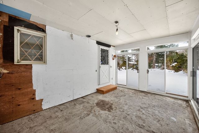 20 Salt Works Road, Wareham, MA 02532