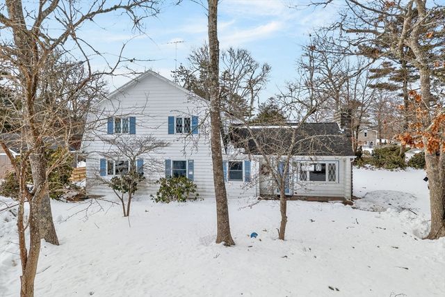 20 Salt Works Road, Wareham, MA 02532
