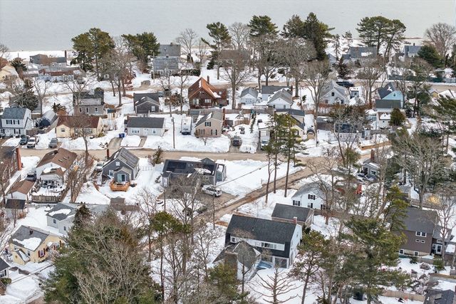 20 Salt Works Road, Wareham, MA 02532