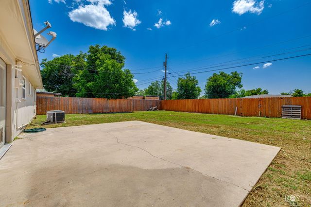 2215 Chapman Street, San Angelo, TX 76901