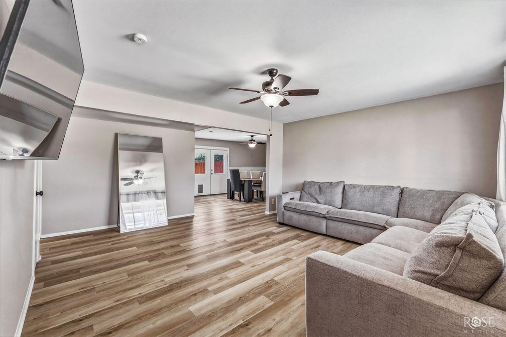 Image 7 of property listing at 2215 Chapman Street, San Angelo, TX 76901