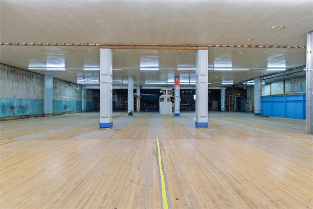 221 W 8th Ave, West Homestead, PA 15120