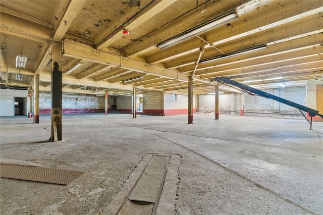 221 W 8th Ave, West Homestead, PA 15120