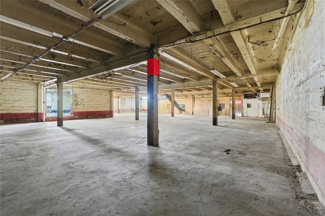 221 W 8th Ave, West Homestead, PA 15120