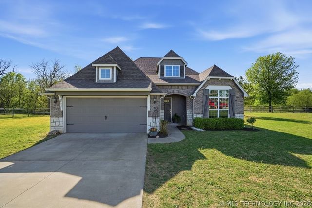 8804 N 63rd East Avenue, Owasso, OK 74055