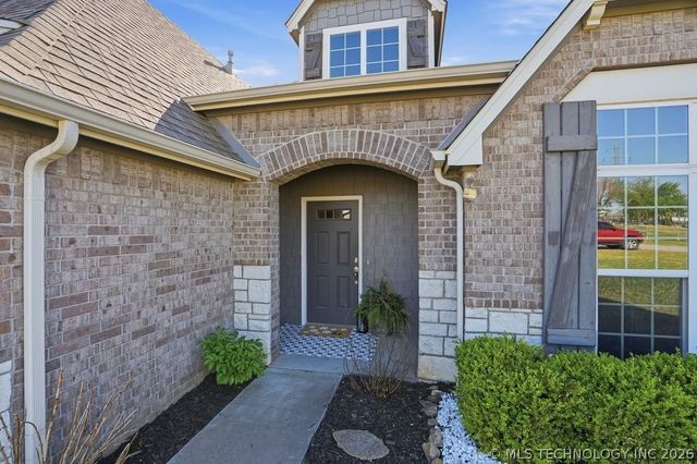 8804 N 63rd East Avenue, Owasso, OK 74055