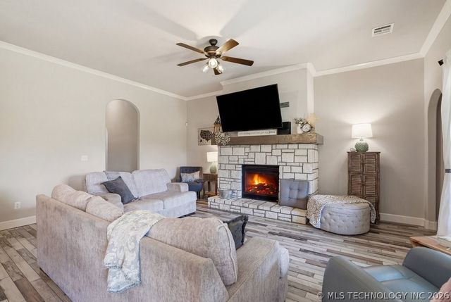 8804 N 63rd East Avenue, Owasso, OK 74055