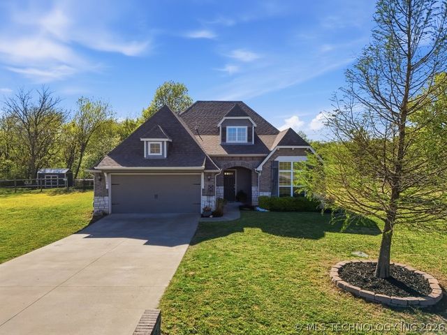 8804 N 63rd East Avenue, Owasso, OK 74055