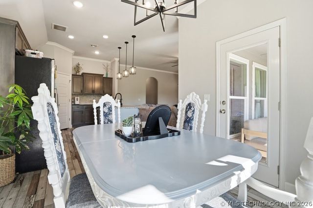 8804 N 63rd East Avenue, Owasso, OK 74055