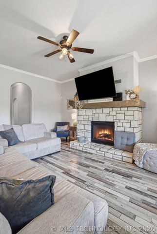 8804 N 63rd East Avenue, Owasso, OK 74055