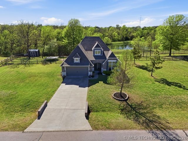 8804 N 63rd East Avenue, Owasso, OK 74055