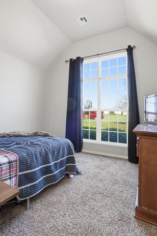 8804 N 63rd East Avenue, Owasso, OK 74055
