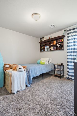 8804 N 63rd East Avenue, Owasso, OK 74055