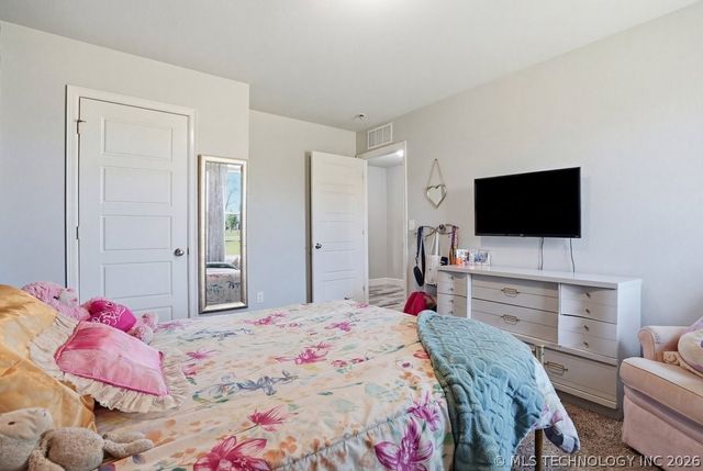 8804 N 63rd East Avenue, Owasso, OK 74055