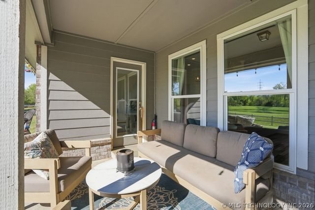 8804 N 63rd East Avenue, Owasso, OK 74055