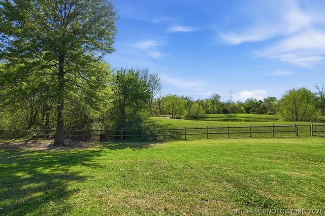8804 N 63rd East Avenue, Owasso, OK 74055