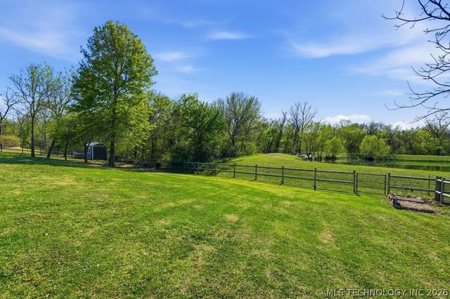 8804 N 63rd East Avenue, Owasso, OK 74055