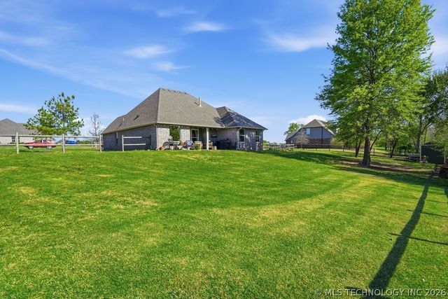 8804 N 63rd East Avenue, Owasso, OK 74055