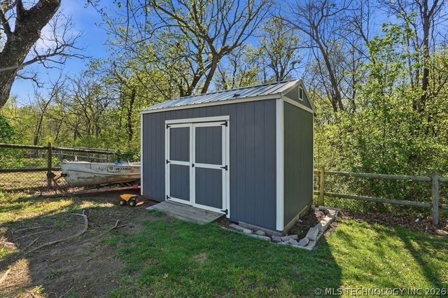 8804 N 63rd East Avenue, Owasso, OK 74055