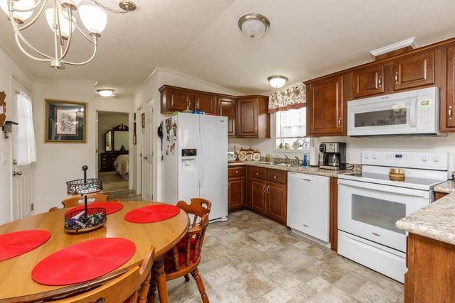 556 Central Street 11, Leominster, MA 01453