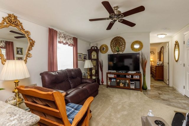 556 Central Street 11, Leominster, MA 01453