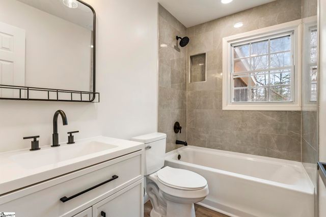 118 Southview Drive, Central, SC 29630