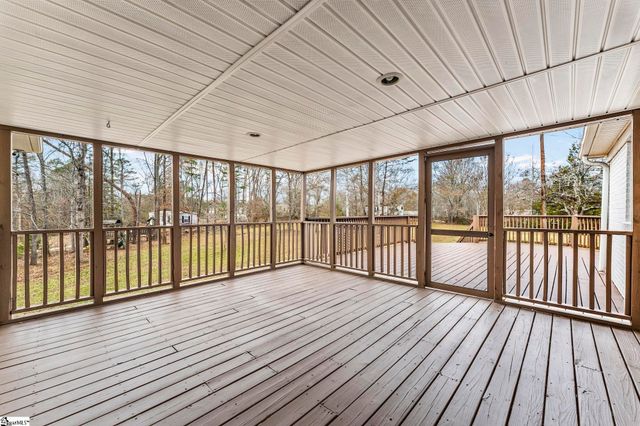 118 Southview Drive, Central, SC 29630