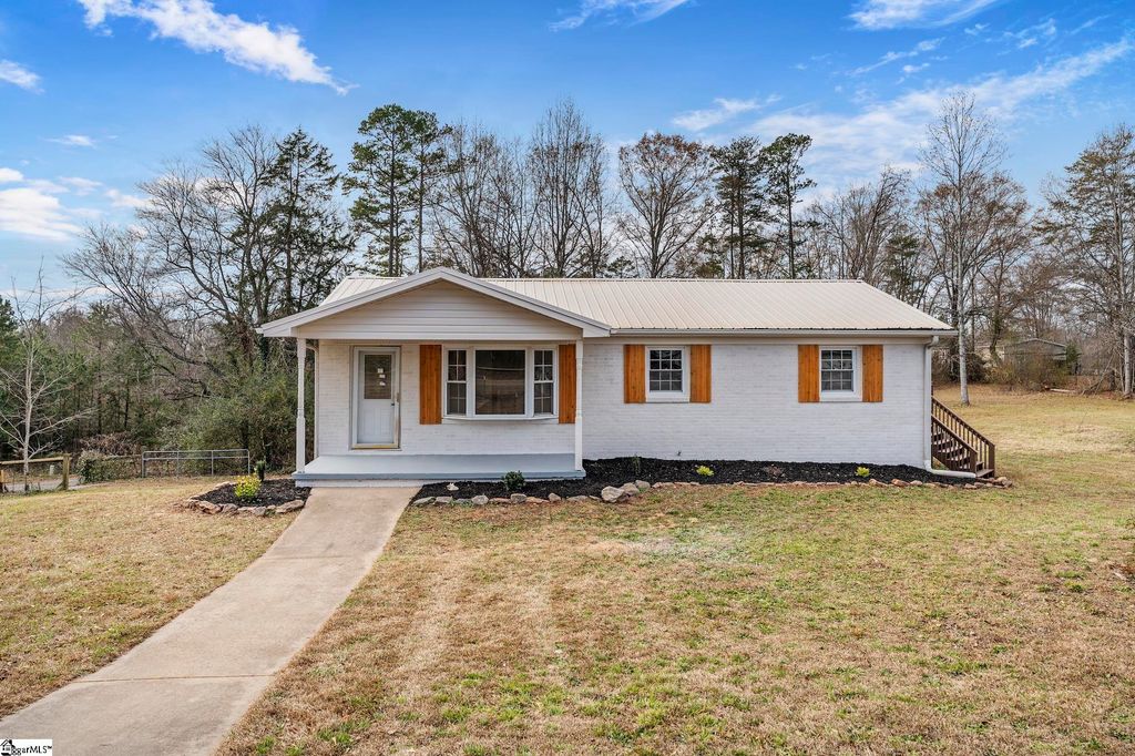 118 Southview Drive, Central, SC 29630