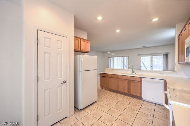 2126 Oliver Springs Street, Henderson, NV 89052