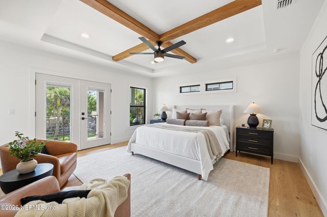 808 4TH Street S, Jacksonville Beach, FL 32250
