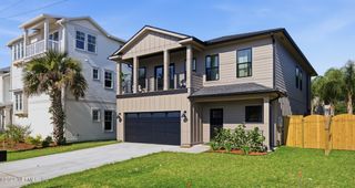 808 4TH Street S, Jacksonville Beach, FL 32250