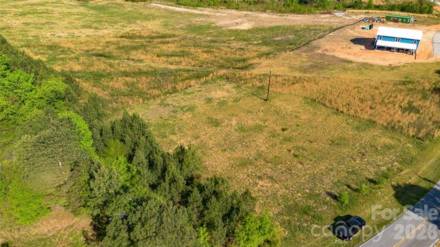 1075 Ring Tail Road, Claremont, NC 28610