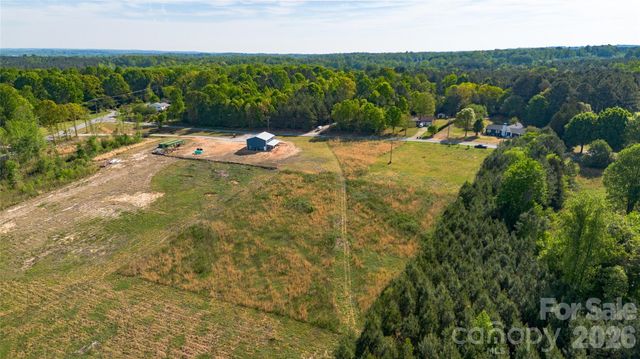 1075 Ring Tail Road, Claremont, NC 28610