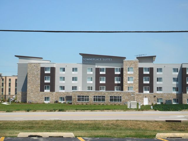 522 W MONDAMIN Street 522, Minooka, IL 60447