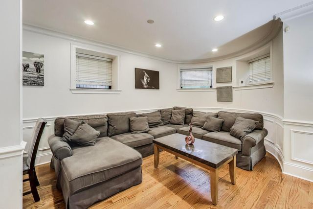 5014 S Blackstone Avenue GN, Chicago, IL 60615