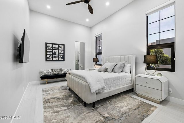 7130 E SADDLEBACK Street 11, Mesa, AZ 85207