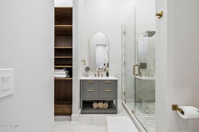 7130 E SADDLEBACK Street 11, Mesa, AZ 85207