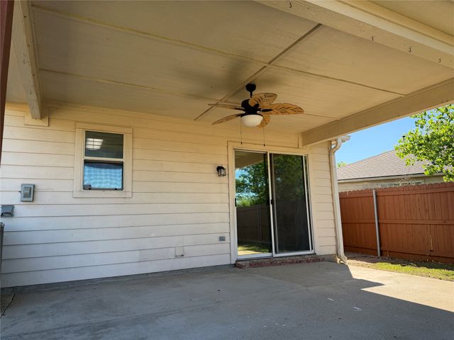 1424 Pheasant Drive, Sherman, TX 75092